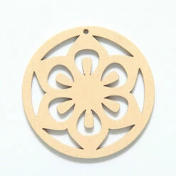 48WC811-51R: Cut Wood Circle Flower 48mm Light Finish - 3 Pieces